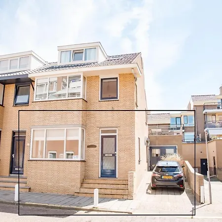 Beachhouse Anna, 1 Minute Walk To The And Centre Of Katwijk, Free Private Parking Next To The House ! アパート カトウェイク・アーン・ゼー